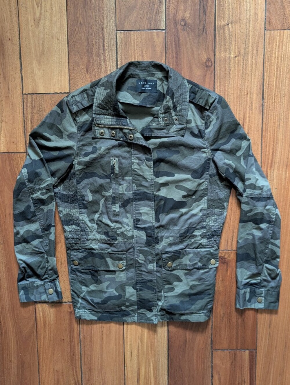 Love Tree Women’s Camo Jacket (M)